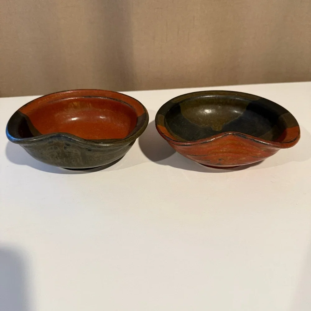 Signed Studio Pottery Pinched Edge MCM Bowls Set of 2 Earthy Glaze Small Dishes